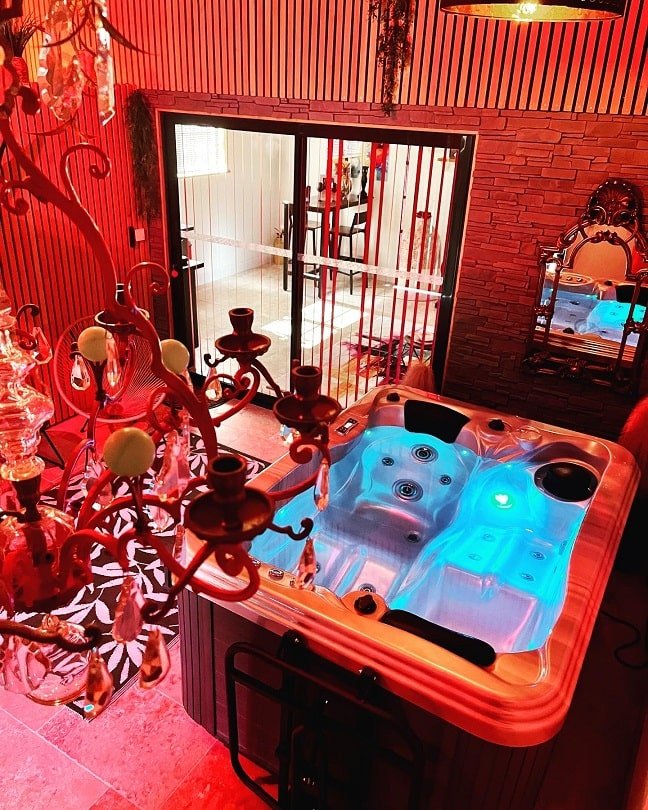 ô Plaisir - Le n°X - Love’nSpa - weekend en amoureux, love rooms avec spa ou jacuzzi privatif