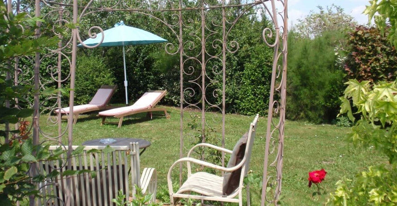 Portail en marais Poitevin - Suite Bragelogne - Love’nSpa - weekend en amoureux, love rooms avec spa ou jacuzzi privatif