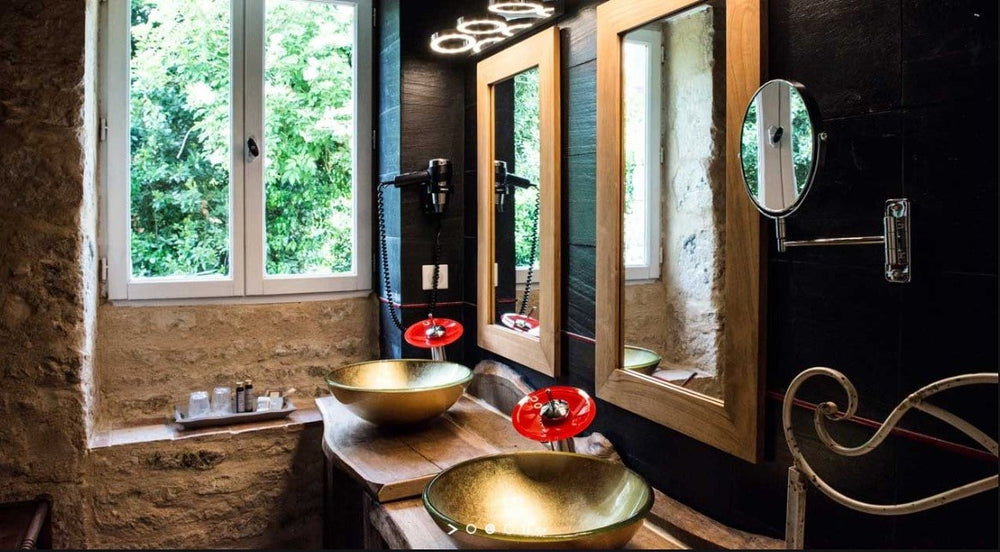 Portail en Marais Poitevin - Suite Père Joseph - Love’nSpa - weekend en amoureux, love rooms avec spa ou jacuzzi privatif2 de Portail en Marais Poitevin - Suite Père Joseph
