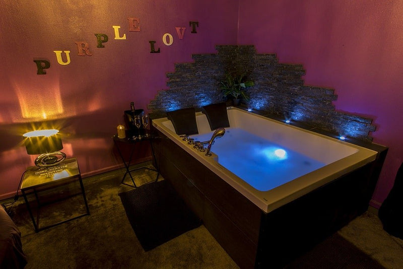 Purple Lovt - Love’nSpa - weekend en amoureux, love rooms avec spa ou jacuzzi privatif