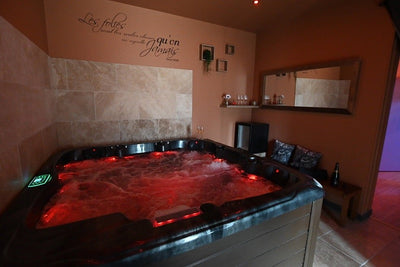Secret 33 - Love’nSpa - weekend en amoureux, love rooms avec spa ou jacuzzi privatif