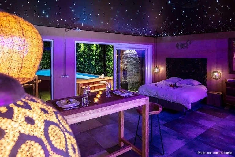 Secret Garden by Le Clos des Thermes - Love’nSpa - weekend en amoureux, love rooms avec spa ou jacuzzi privatif3 de Suite Secret Garden by Le Clos des Thermes
