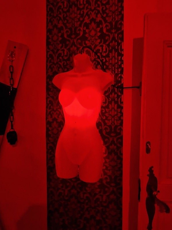 Secrets Love Room - L'Atelier du Marquis - Love’nSpa - weekend en amoureux, love rooms avec spa ou jacuzzi privatif3 de Demeure de la Baronne - L'Atelier du Marquis
