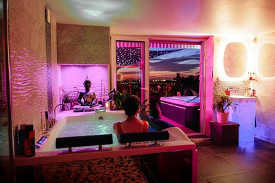 Spa de la Lune - Love’nSpa - weekend en amoureux, love rooms avec spa ou jacuzzi privatif