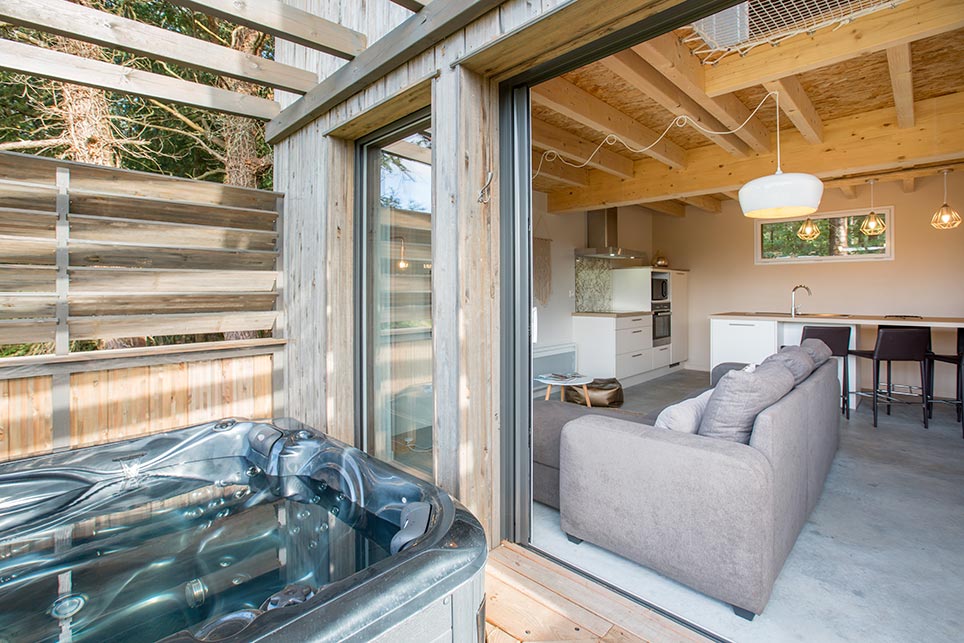 SPALAZEN NATURE - Lodge Jeanne - Love’nSpa - weekend en amoureux, love rooms avec spa ou jacuzzi privatif1 de SPALAZEN NATURE - Lodge Jeanne
