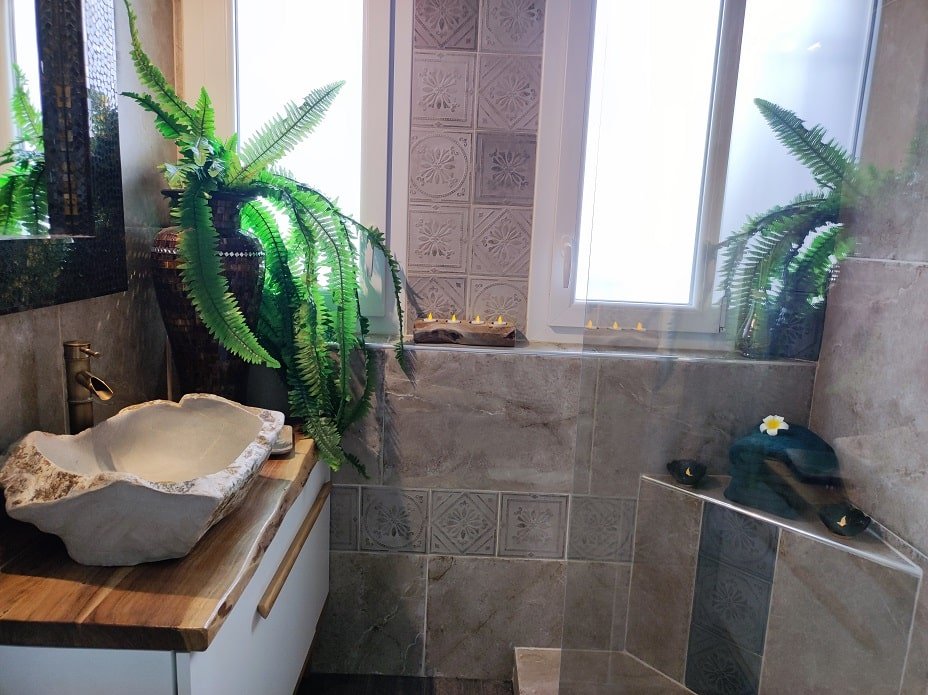 SPAssionnement à l'Exotique - Love’nSpa - weekend en amoureux, love rooms avec spa ou jacuzzi privatif16 de SPAssionnement à l'Exotique
