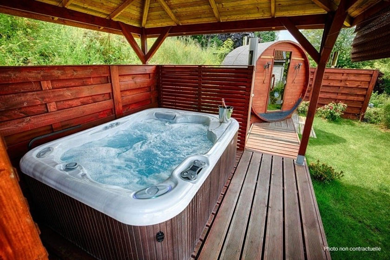 Suite Cocoon by Le Clos des Thermes - Love’nSpa - weekend en amoureux, love rooms avec spa ou jacuzzi privatif