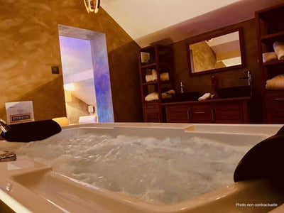 Suite Cocoon by Le Clos des Thermes - Love’nSpa - weekend en amoureux, love rooms avec spa ou jacuzzi privatif