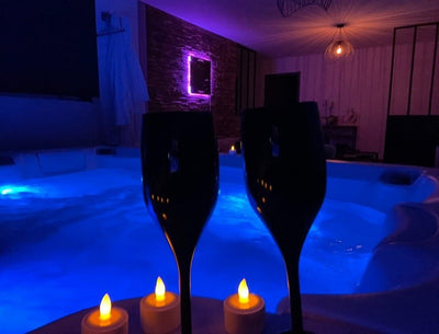 THE LOV’NEST - Love’nSpa - weekend en amoureux, love rooms avec spa ou jacuzzi privatif