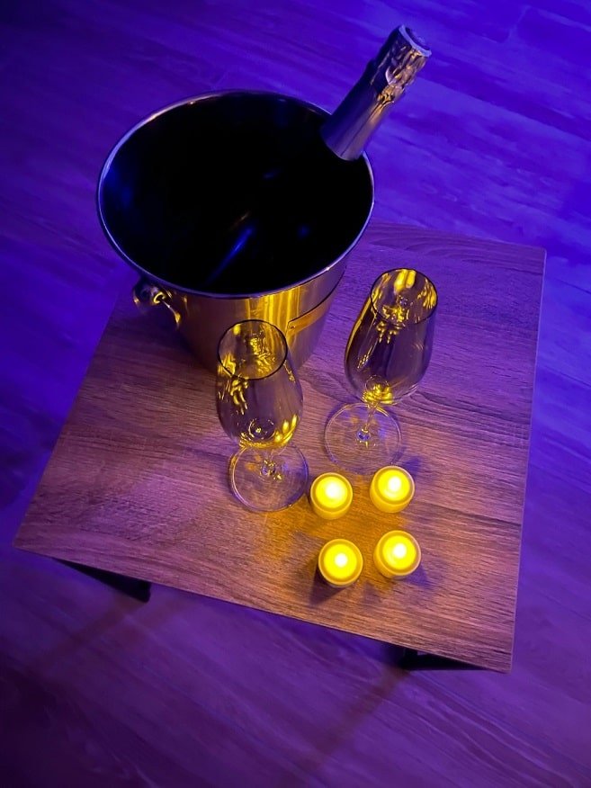 THE LOV’NEST - Love’nSpa - weekend en amoureux, love rooms avec spa ou jacuzzi privatif