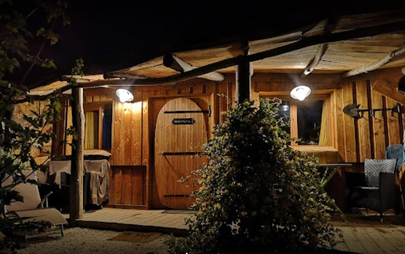 Trésors de Campagne -Maison du Hobbit avec spa privatif - Love’nSpa - weekend en amoureux, love rooms avec spa ou jacuzzi privatif