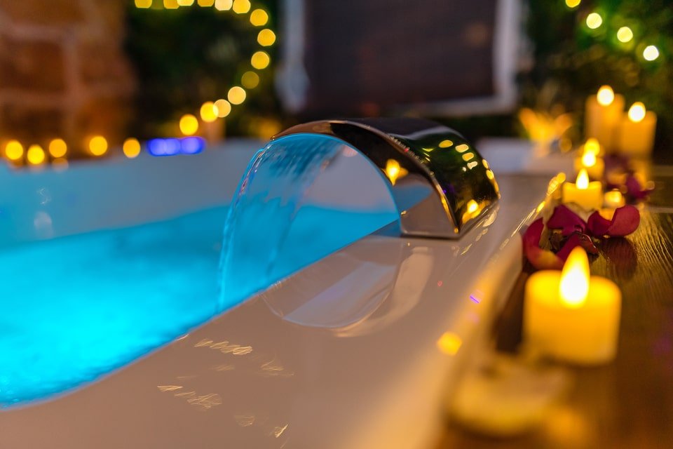 Urban spa - L'ÉVASION NATURE - Love’nSpa - weekend en amoureux, love rooms avec spa ou jacuzzi privatif4 de Urban spa - L'ÉVASION NATURE
