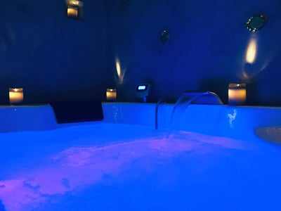 PRIVATE ROOM - Room 32 - Love’nSpa - weekend en amoureux, love rooms avec spa ou jacuzzi privatif