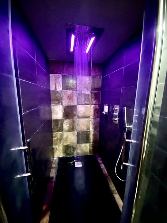 Vite, au bien-être - Love’nSpa - weekend en amoureux, love rooms avec spa ou jacuzzi privatif3 de Vite, au bien-être
